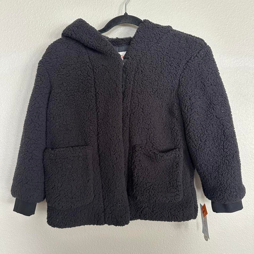 Black Sherpa jacket with hood, size M (8)